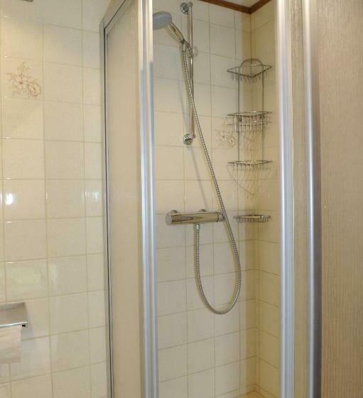 Familjerum, Haus Dorfer