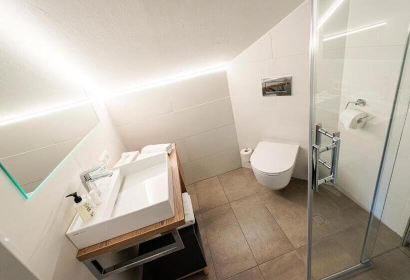 スタンダードルーム, Landgasthof & Restaurant Batzenhäusl