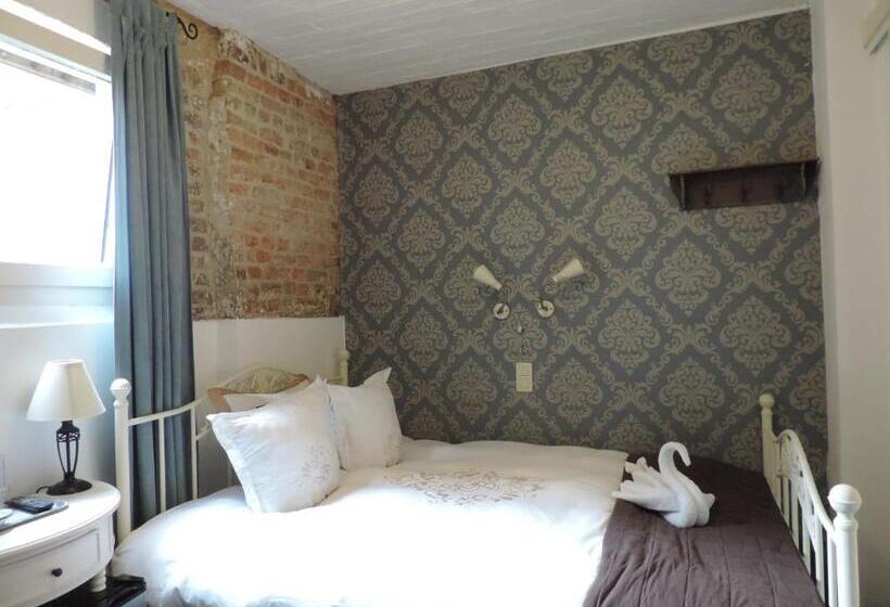 이코노미 룸, Berneau