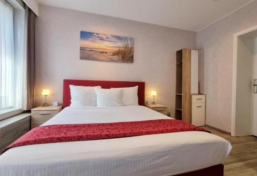 חדר בסיסי, Cardiff