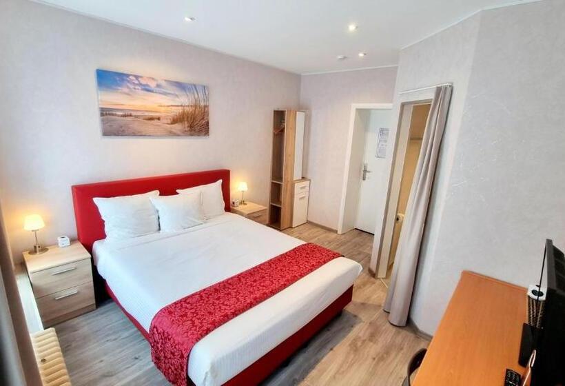 חדר בסיסי, Cardiff