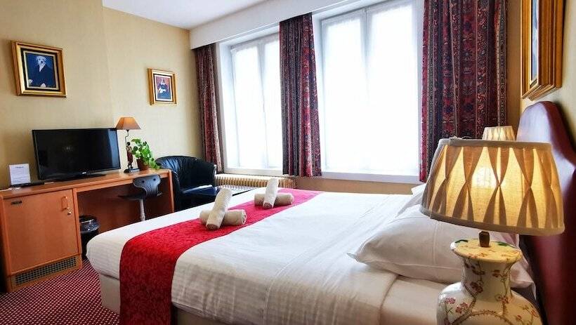 חדר קלאסי, Cardiff