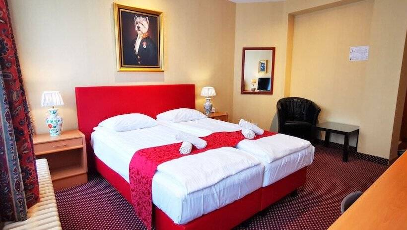 חדר קומפורט, Cardiff