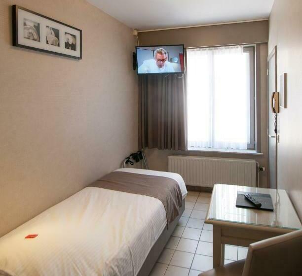 Quarto standart individual, De Golf