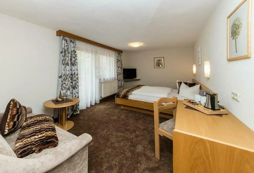 Habitación Estándar con Balcón, Idhof