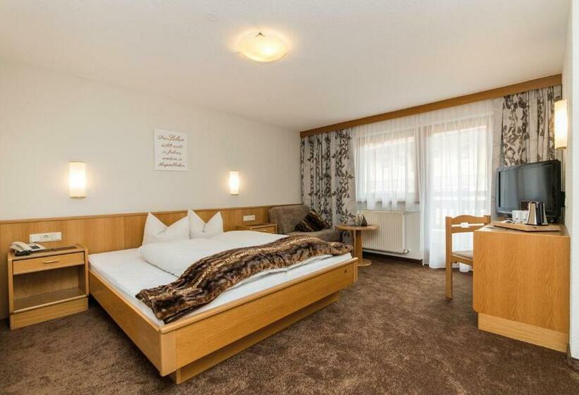 اتاق استاندارد با بالکن, Idhof