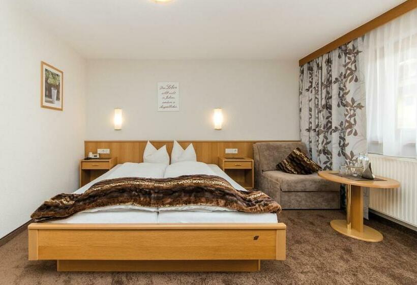 标准间带阳台, Idhof