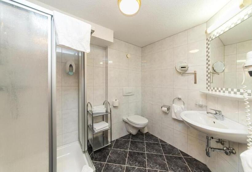 带1个卧室的带阳台的公寓, Idhof