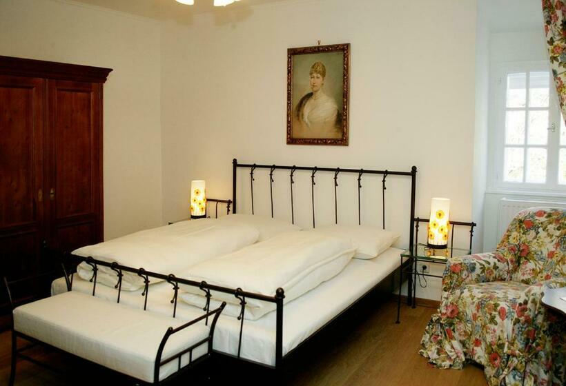 Номер Стандарт Индивидуальный, Knappenstöckl