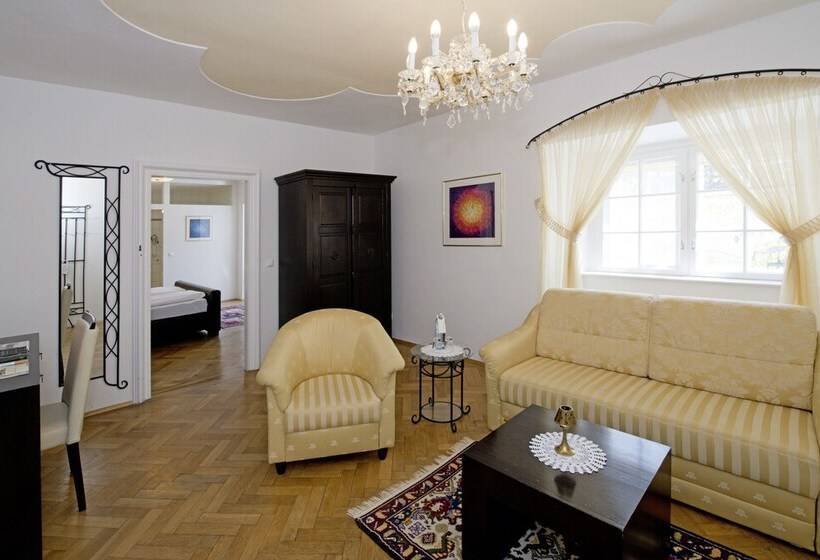 Люкс, Knappenstöckl