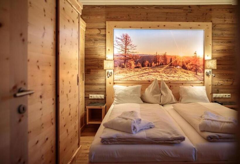 ジュニアスイート, Kornock