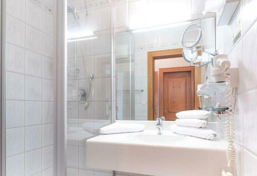 חדר סטנדרט עם מרפסת, Landhotel Häuserl Im Wald