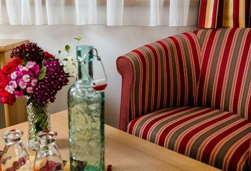 غرفة عائلية, Langeck