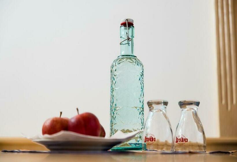 غرفة عائلية, Langeck