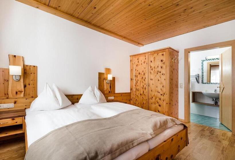 جناح عائلي, Langeck