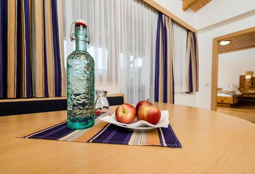 جناح عائلي, Langeck