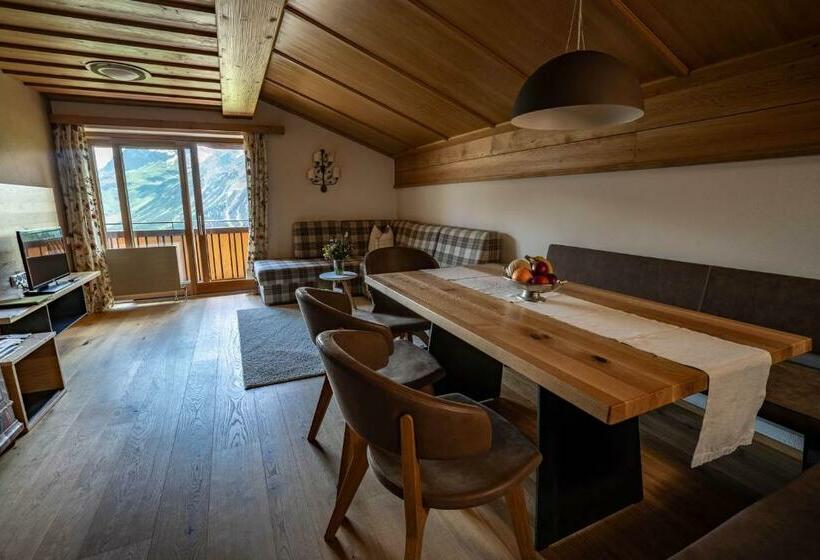 חדר משפחתי, Mohnenfluh