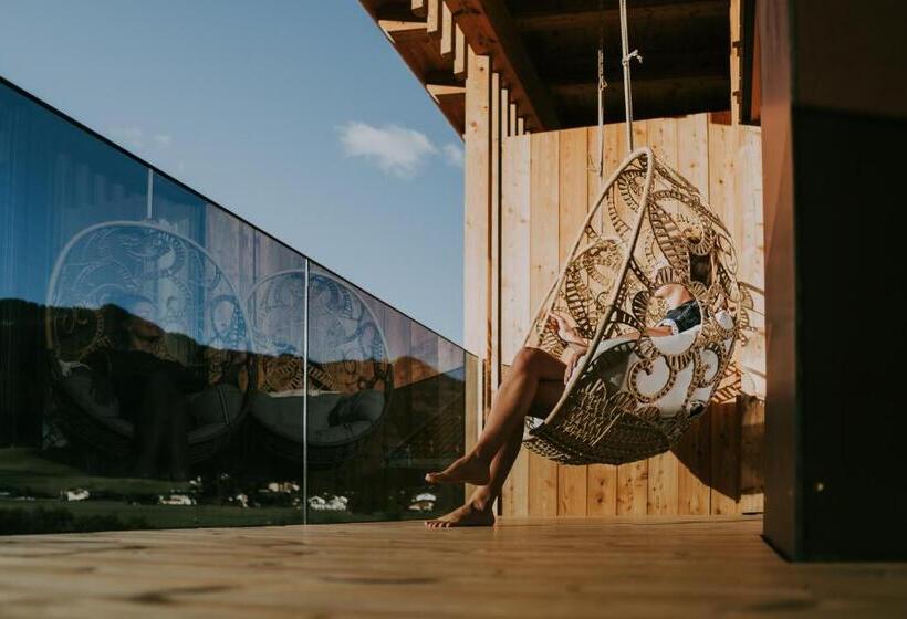 סוויטה עם מרפסת, Mons Suites Wine Passion