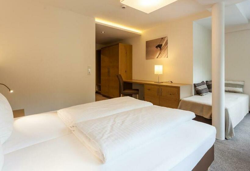 Апартаменты 2 Спальни с Балконом, Rundeck