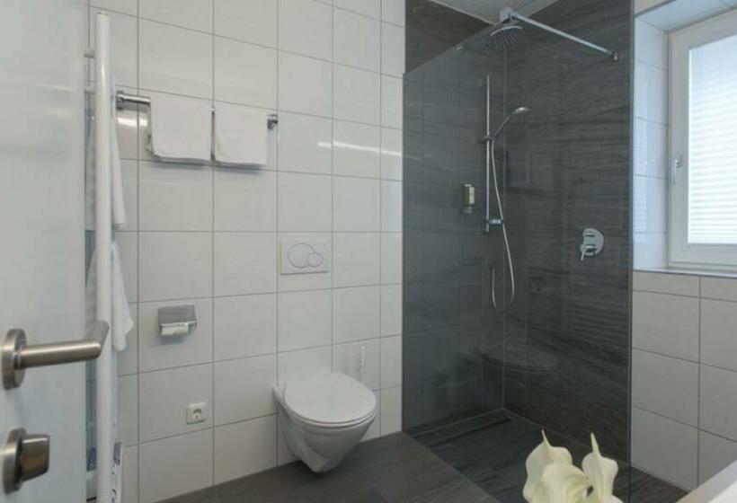 Апартаменты 2 Спальни с Балконом, Rundeck