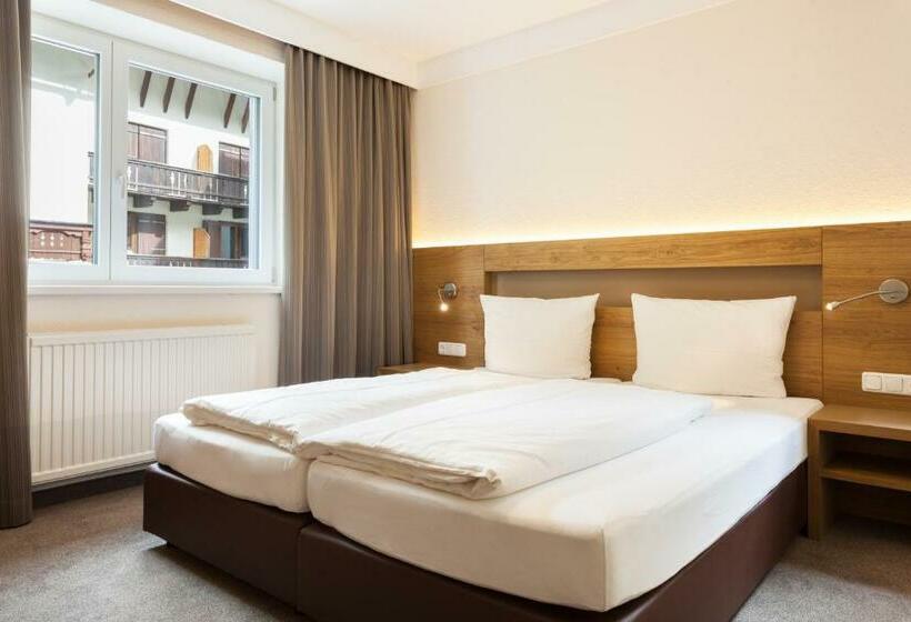 Апартаменты 2 Спальни с Балконом, Rundeck