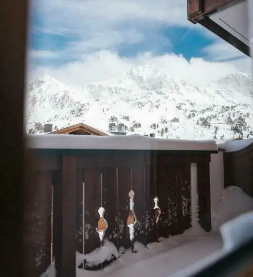 Juniorsviitti, Superior Hotel Schneider Ski In & Ski Out