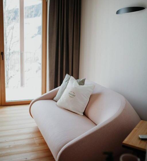 듀플렉스 스위트, Thalers Mariandl