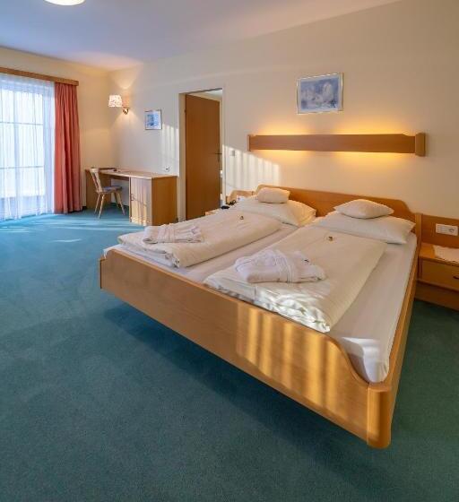 شقة غرفتين, Tischlbergerhof