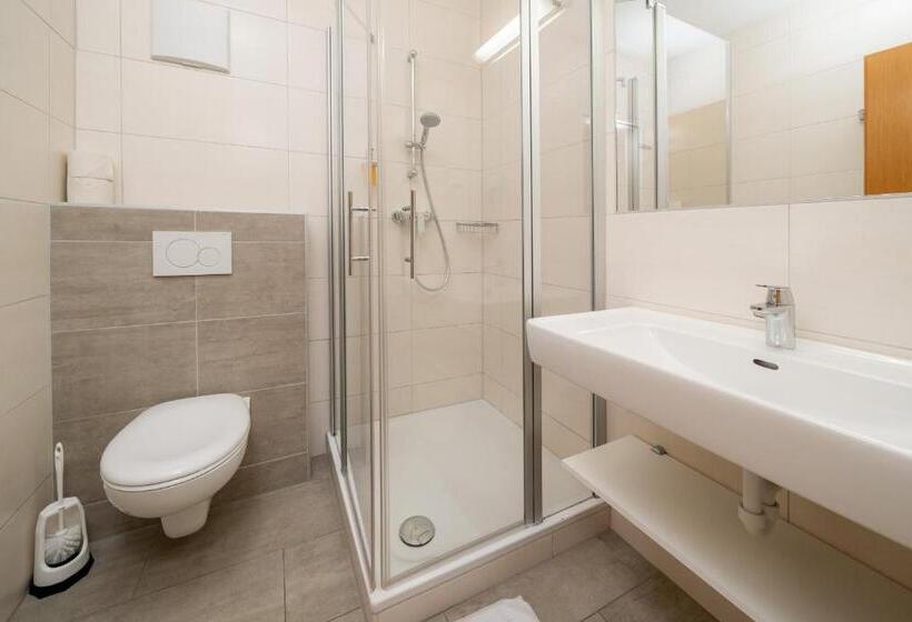 غرفة قياسية, Tischlbergerhof