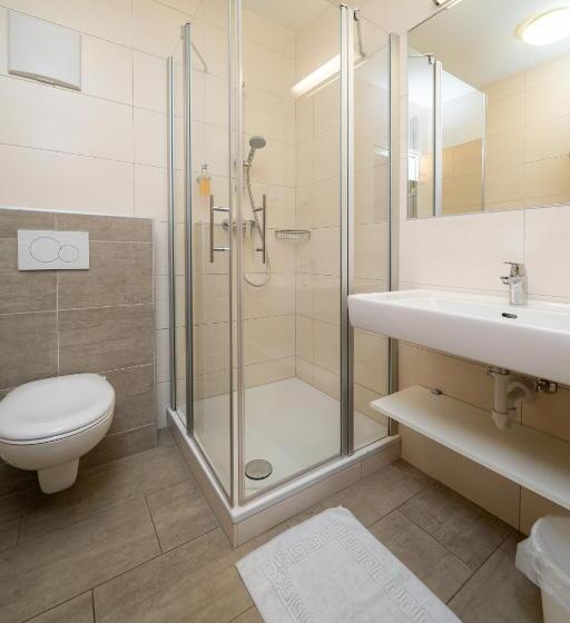 غرفة قياسية, Tischlbergerhof