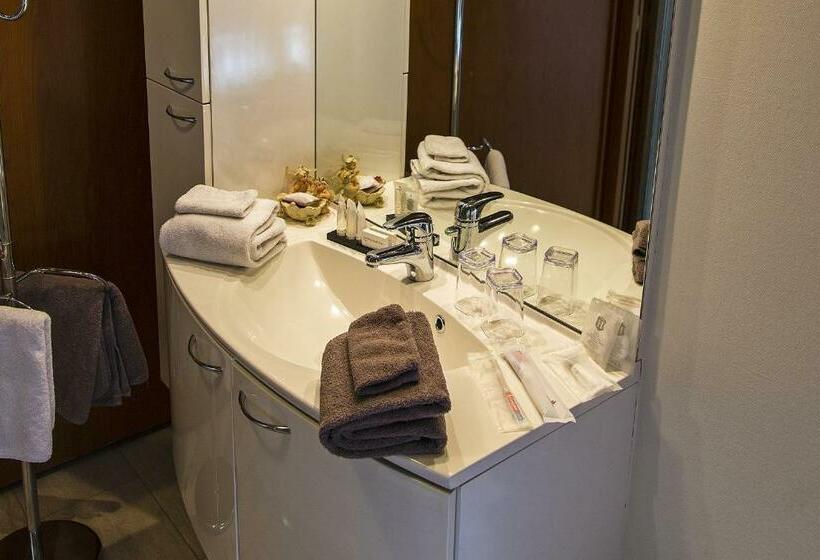 标准间, Wilgenhof