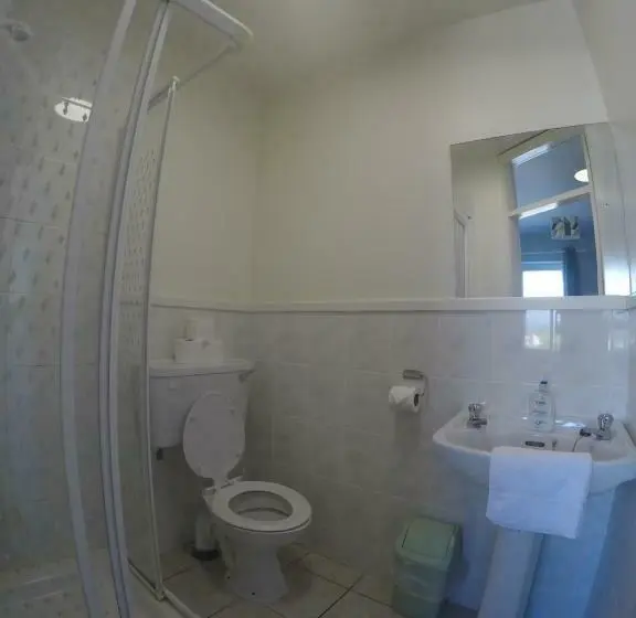 اتاق استاندارد, Rougey Lodge Hostel