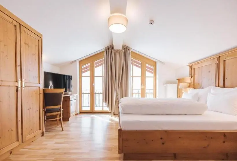 Ullakkosviitti, Superior Hotel Schneider Ski In & Ski Out