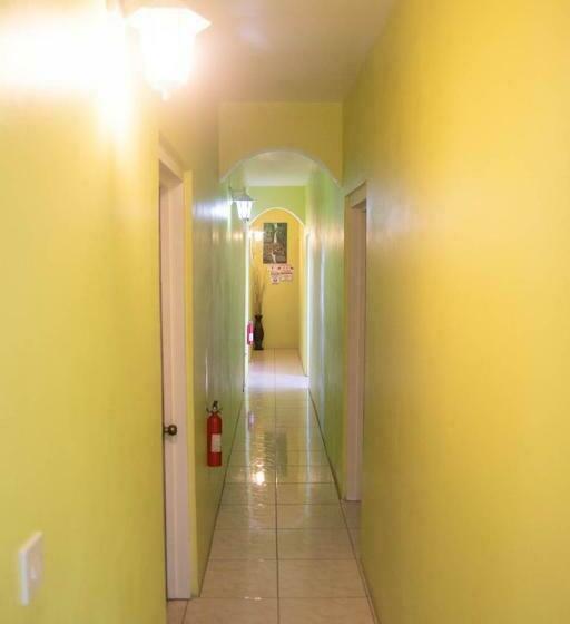 اتاق استاندارد با چشم‌انداز دریا, St. James Guesthouse