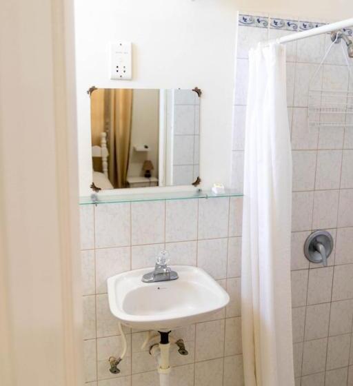 اتاق استاندارد یک نفره, St. James Guesthouse