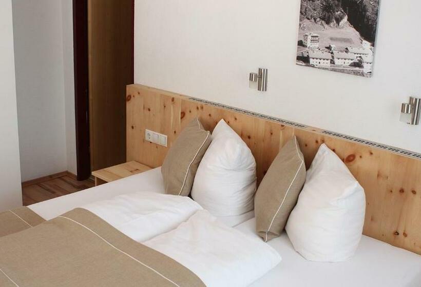 标准间, Berghotel Gasthof Gstrein