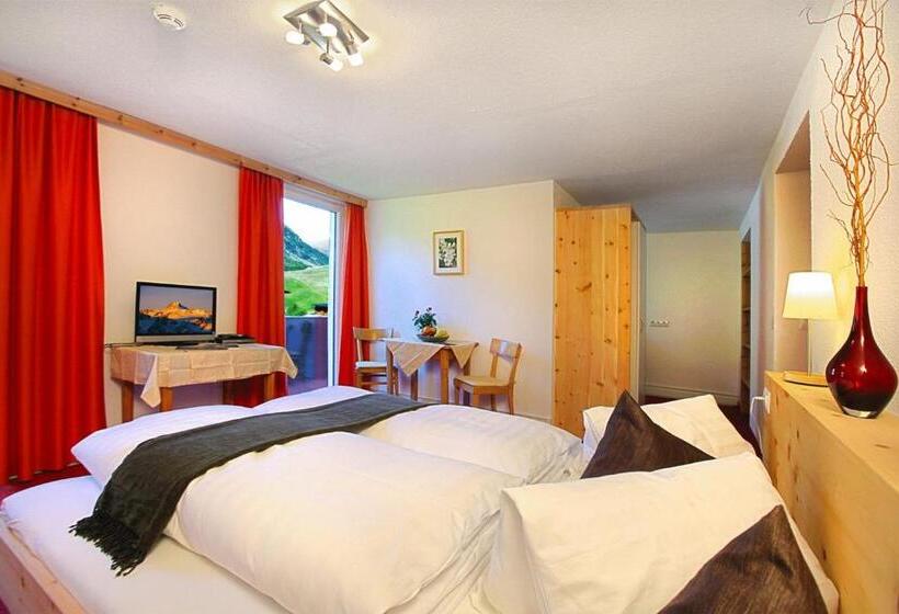 家庭间, Berghotel Gasthof Gstrein