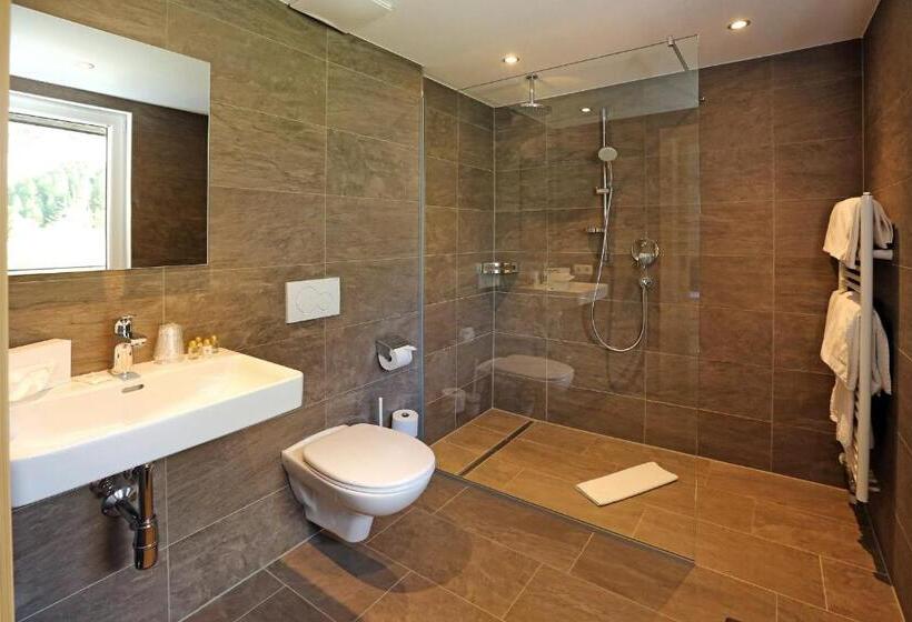 Семейный Номер, Berghotel Gasthof Gstrein