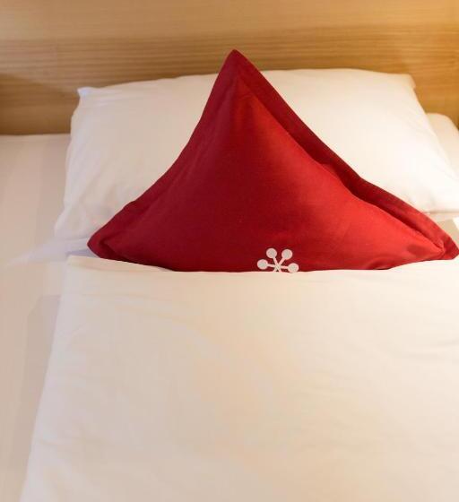 غرفة قياسية فردية مزودة بشُرفة, Familienhotel Mateera Gargellen / Montafon