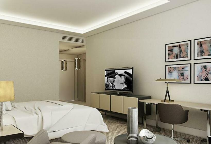 キングサイズベッドのスタンダードルーム, Hilton Tangier City Center