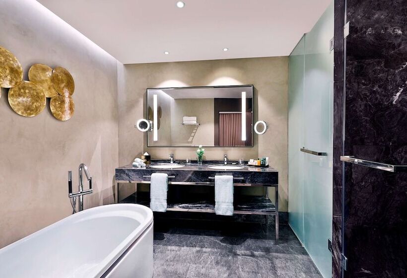 이그제큐티브 룸, Hilton Tangier City Center