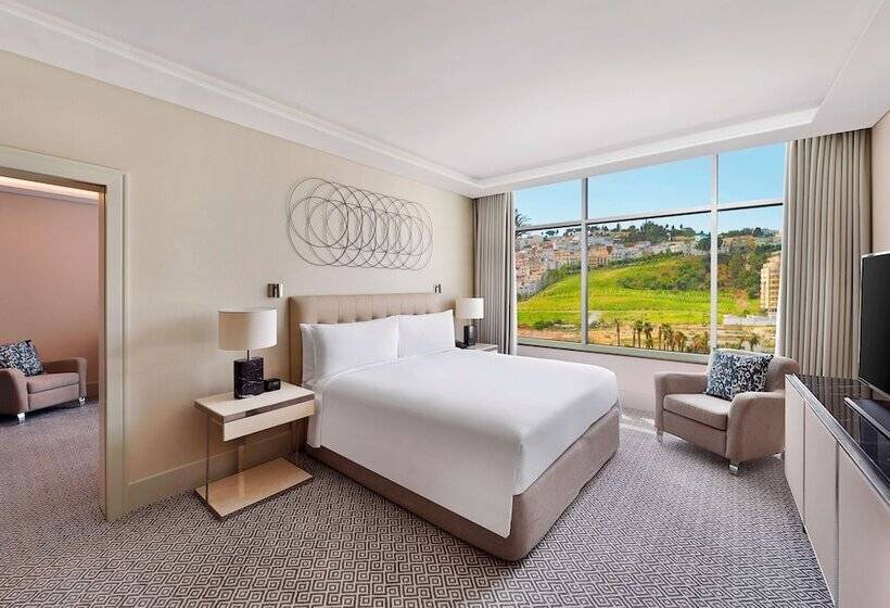 سوییت جونیور, Hilton Tangier City Center