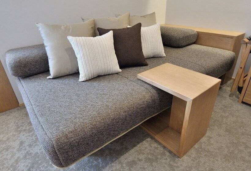 Номер Deluxe, Androoms Osaka Hommachi