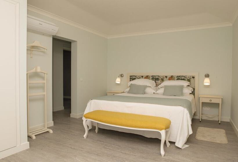 スリーベッドルーム　ヴィラ, Casa Palmela   Small Luxury Hotels Of The World, Hotel & Villas