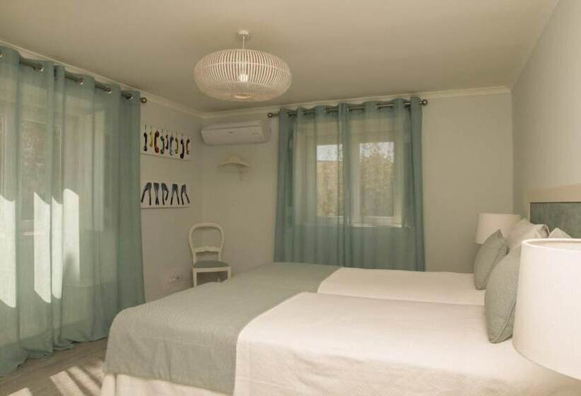 スリーベッドルーム　ヴィラ, Casa Palmela   Small Luxury Hotels Of The World, Hotel & Villas