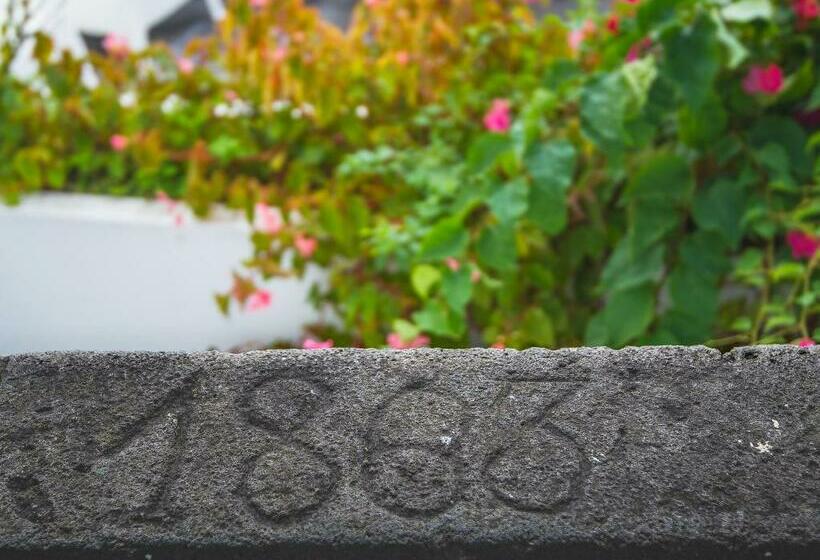 Номер Стандарт, Comercial Azores Boutique