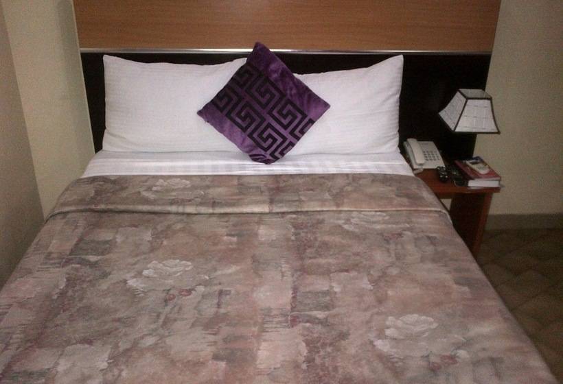 Deluxe Room, Deen Apartment Services