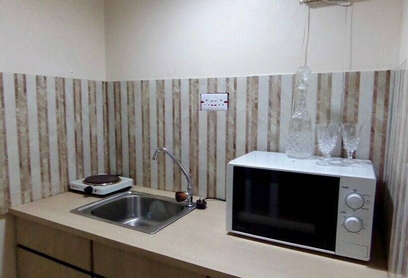 Standard Room, Deen Apartment Services