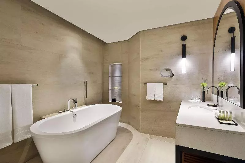 اتاق استاندارد با چشم‌انداز, Doubletree By Hilton Dubai  Business Bay