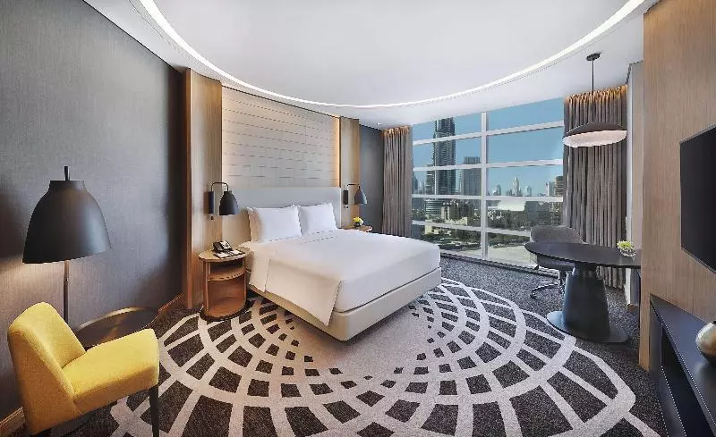 اتاق استاندارد با تخت بزرگ برای معلولان, Doubletree By Hilton Dubai  Business Bay